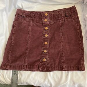 Gap Corduroy Mini Skirt, Size 2, Burgundy with Snap closure.